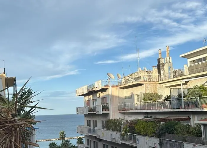 Blue Eyes Howme Apartment